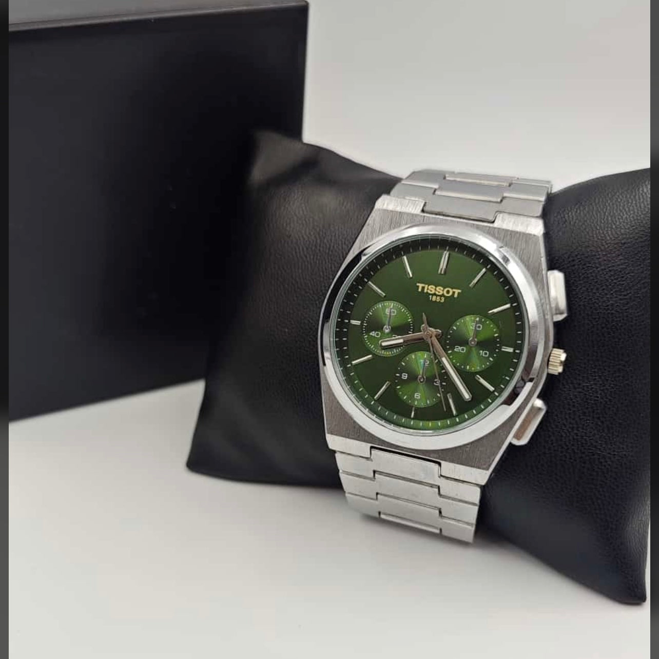 Tissot İsviçre Kronograf Saat – Şık ve Dayanıklı Paslanmaz Çelik Tasarım